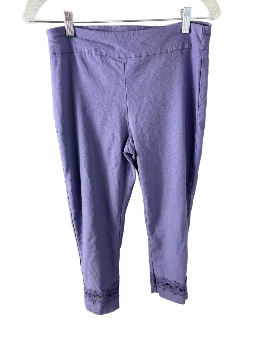 Atyre Purple Cropped Pants with Lace Detail
